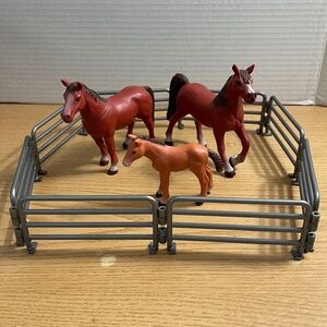 Tree House Kids 3 Horses & Corral Fence Mom Colt Tan Brown Pretend Play Toys